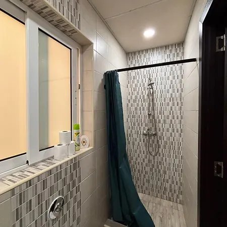 Проживание в семье 4 Person Spacious Airconditioned And Self Check Слима