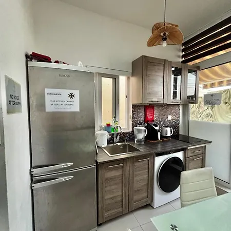 Проживание в семье 4 Person Spacious Airconditioned And Self Check