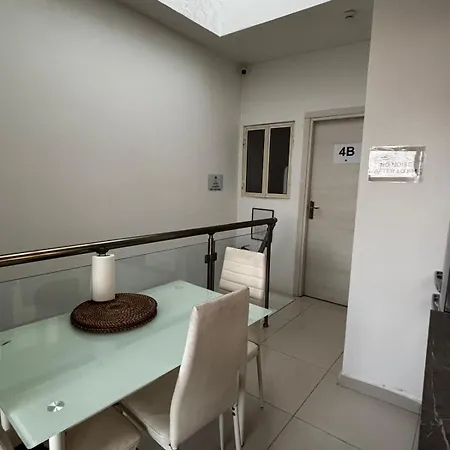 Проживание в семье 4 Person Spacious Airconditioned And Self Check