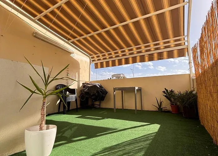 Quarto em Acomodações Particulares 4 Person Spacious Airconditioned And Self Check Sliema